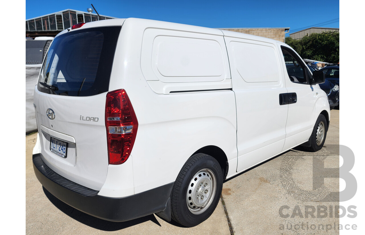 10/2016 Hyundai Iload TQ MY16 4d Van White 2.5L