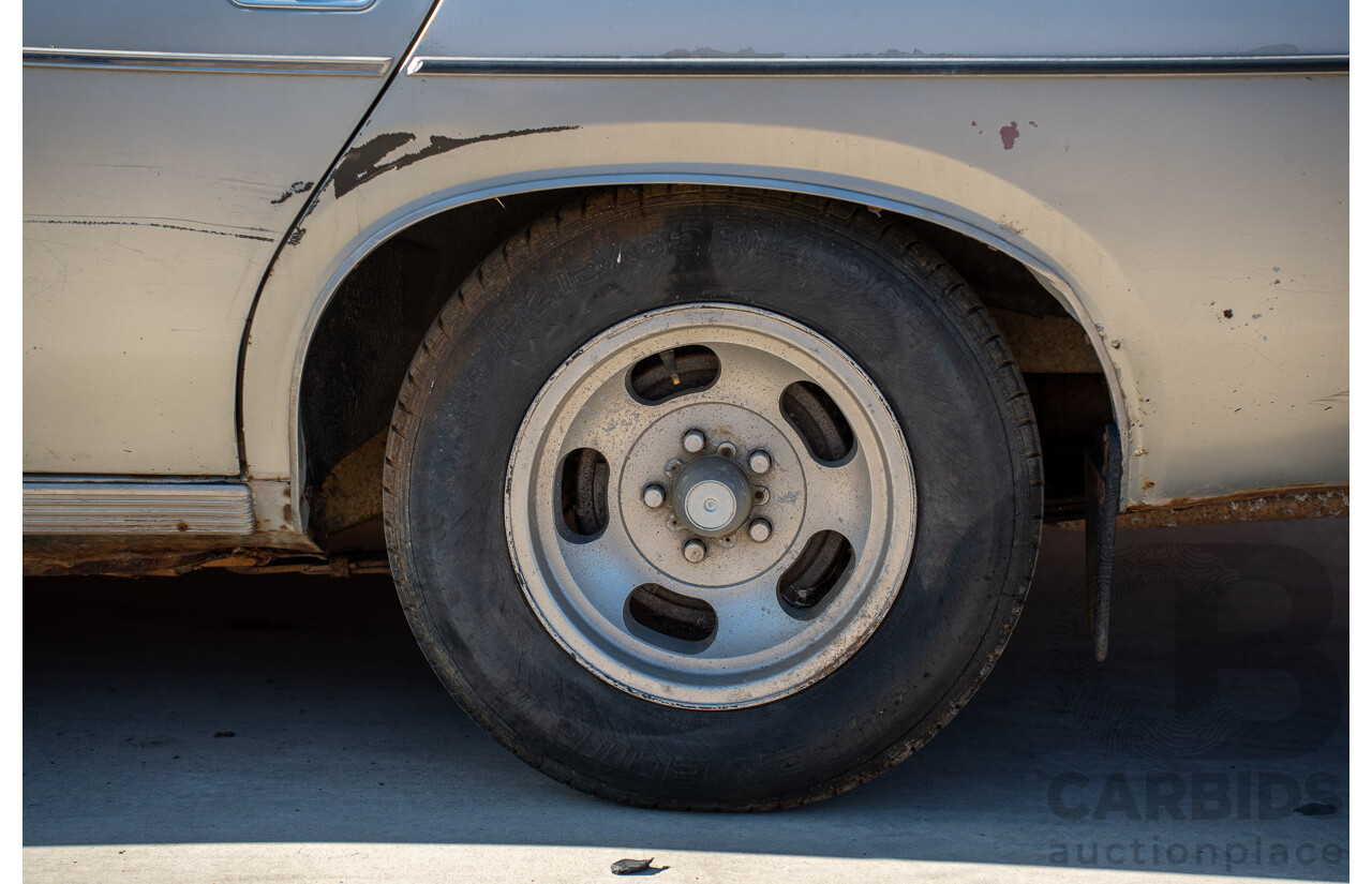 4/1978 Chrysler CL Regal LeBaron 4d Sedan Silver 4.3L