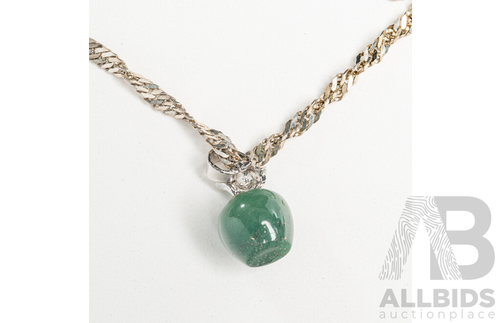 Vintage Sterling Silver Jade Apple Pendant & Sterling Silver Rope Twist Chain, 45cm, 6.36 Grams