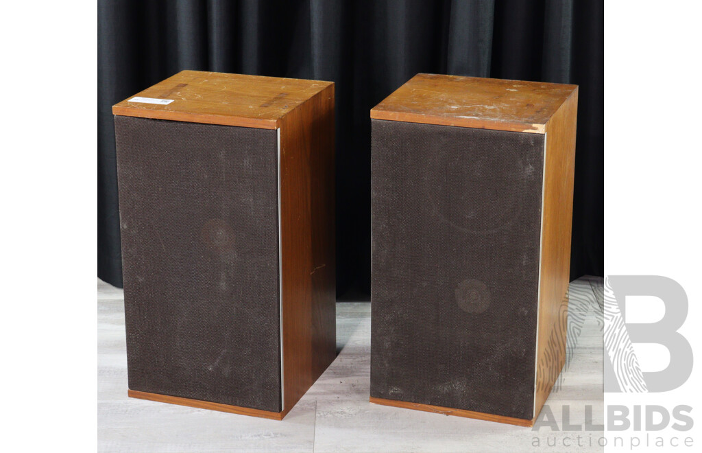 Pair Retro Heavy Duty Custom Acoustic Speakers in Wood Casing