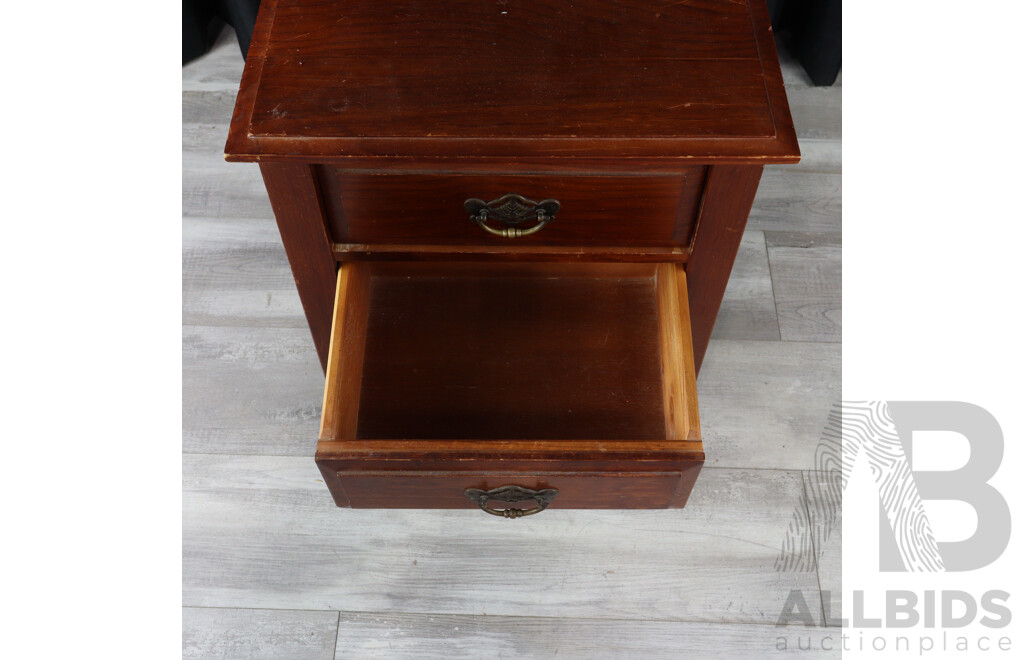 Pine Three Drawer Bedside Chest