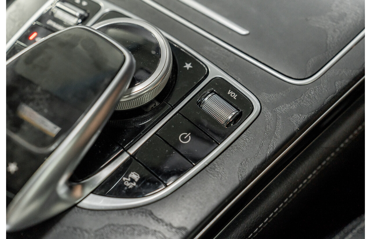 04/2016 Mercedes-Benz GLC250 (AWD) 253 4d Wagon Diamond White Metallic Turbo 2.0L