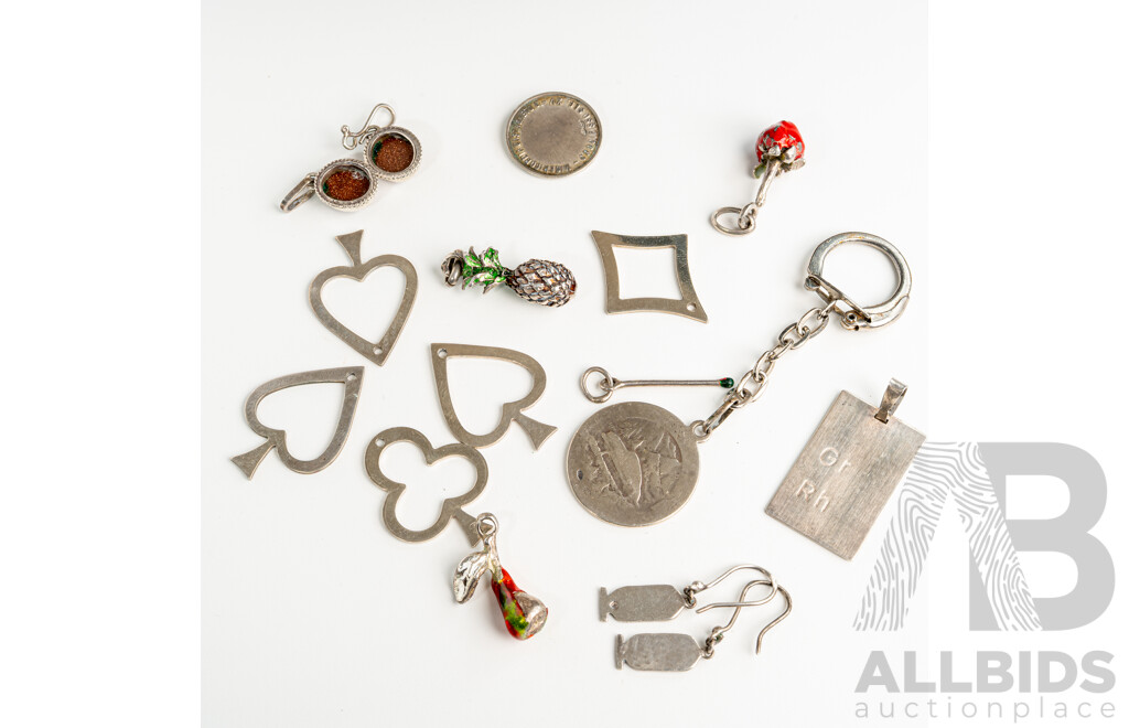 Interesting Collection of Vintage 800 Silver Jewellery Items, 63.86 Grams