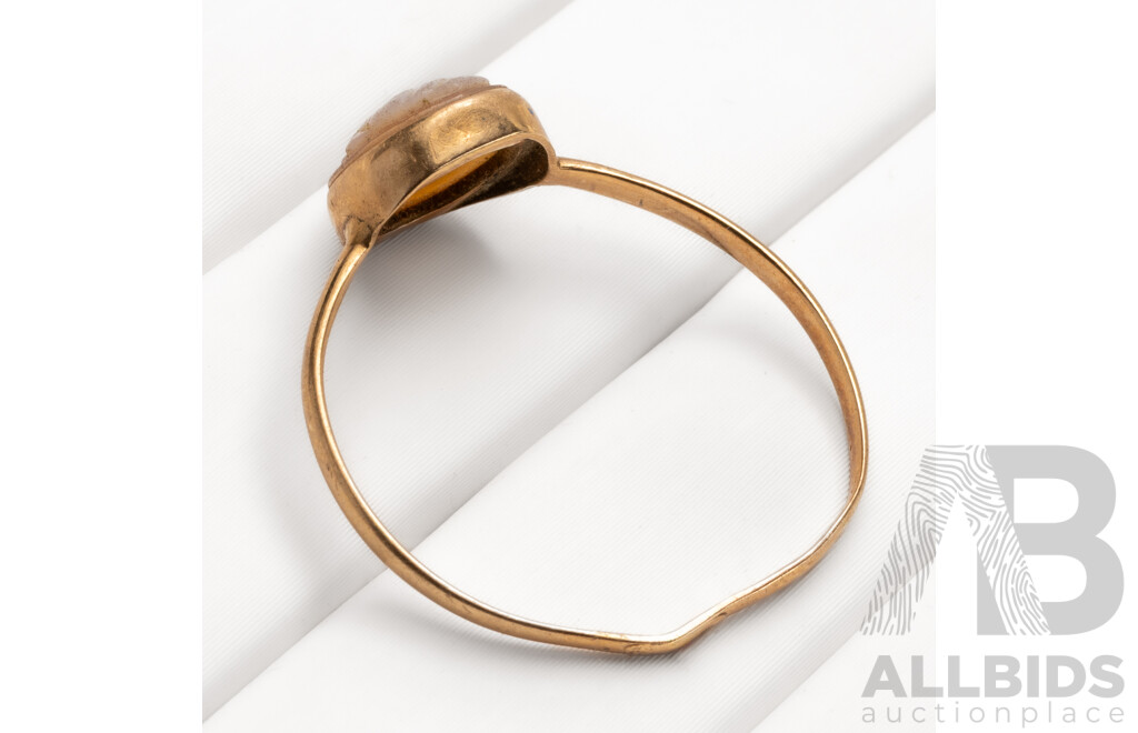 14ct Old Vintage Shell Cameo Ring, Scrap or Wear, Size R, 1.50 Grams