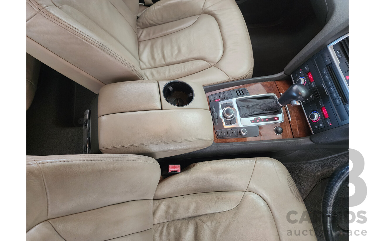 9/2006 Audi Q7 4.2 FSI Quattro  4d Wagon Gold 4.2L