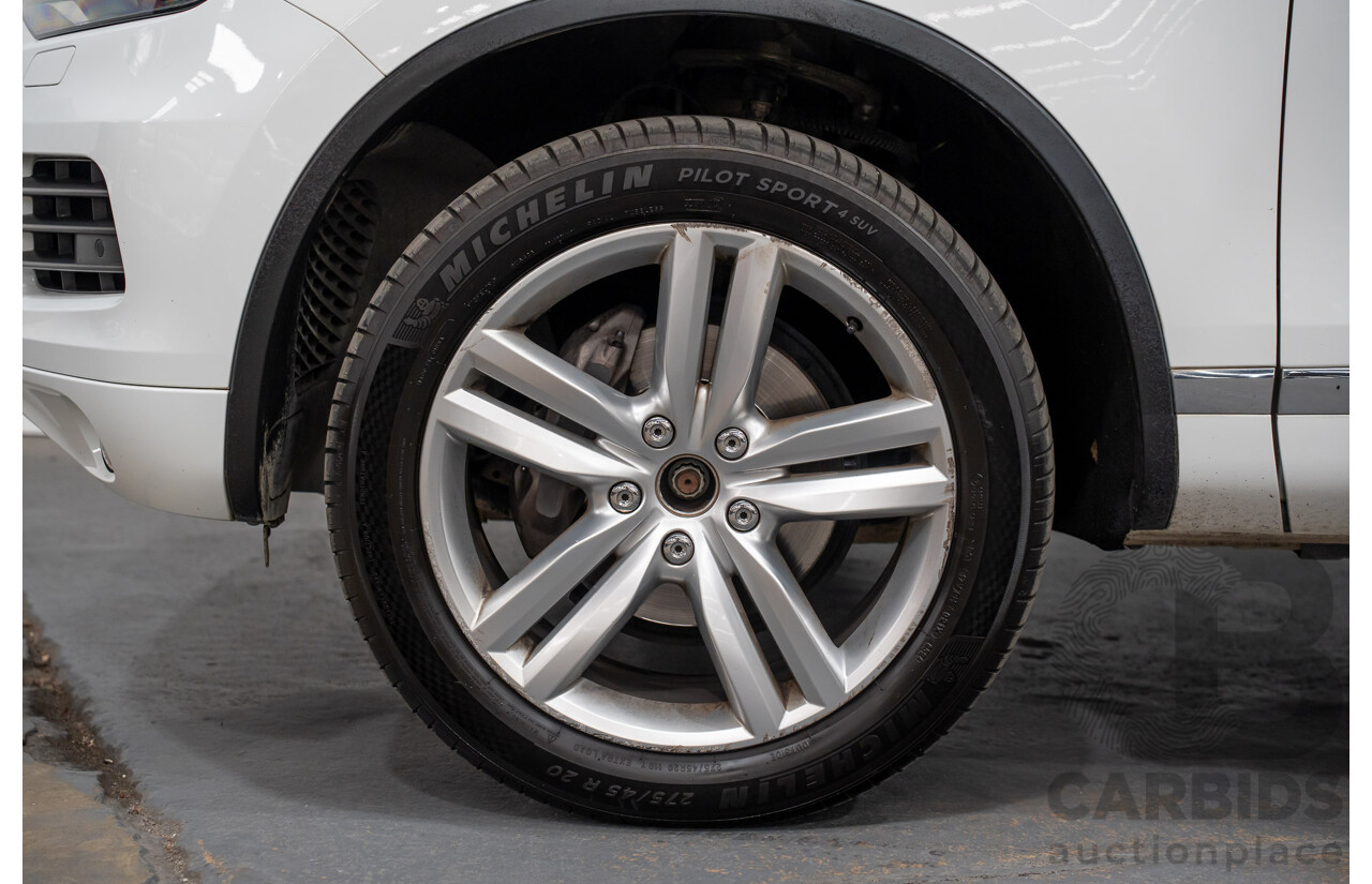 9/2014 Volkswagen Touareg V6 TDI (AWD) 7P MY14 4d Wagon White Turbo Diesel 3.0L