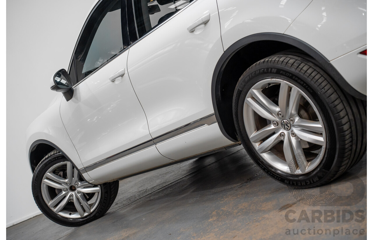 9/2014 Volkswagen Touareg V6 TDI (AWD) 7P MY14 4d Wagon White Turbo Diesel 3.0L