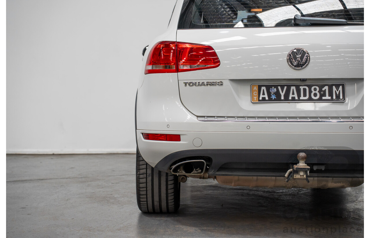9/2014 Volkswagen Touareg V6 TDI (AWD) 7P MY14 4d Wagon White Turbo Diesel 3.0L