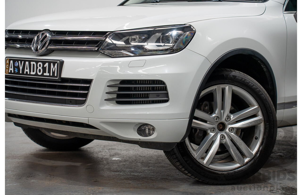 9/2014 Volkswagen Touareg V6 TDI (AWD) 7P MY14 4d Wagon White Turbo Diesel 3.0L