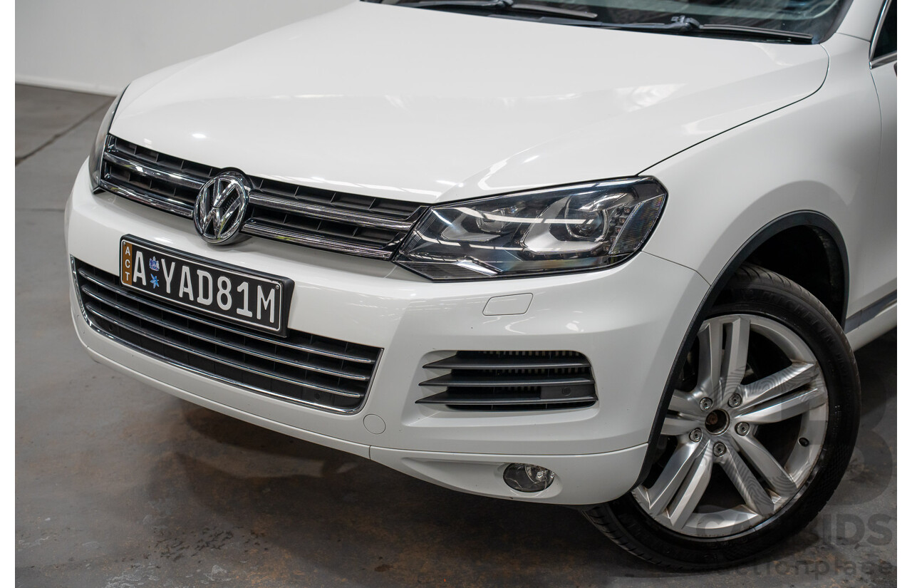 9/2014 Volkswagen Touareg V6 TDI (AWD) 7P MY14 4d Wagon White Turbo Diesel 3.0L