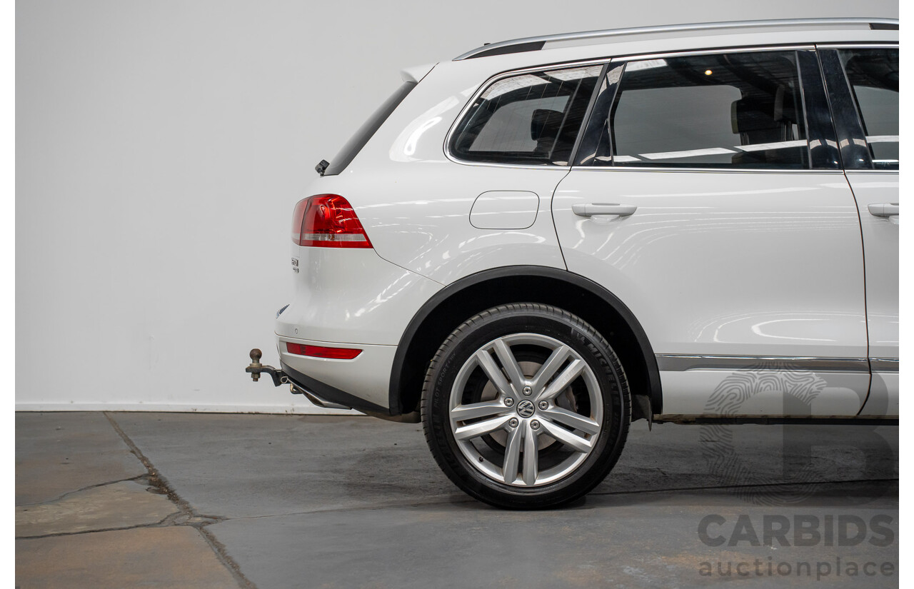 9/2014 Volkswagen Touareg V6 TDI (AWD) 7P MY14 4d Wagon White Turbo Diesel 3.0L