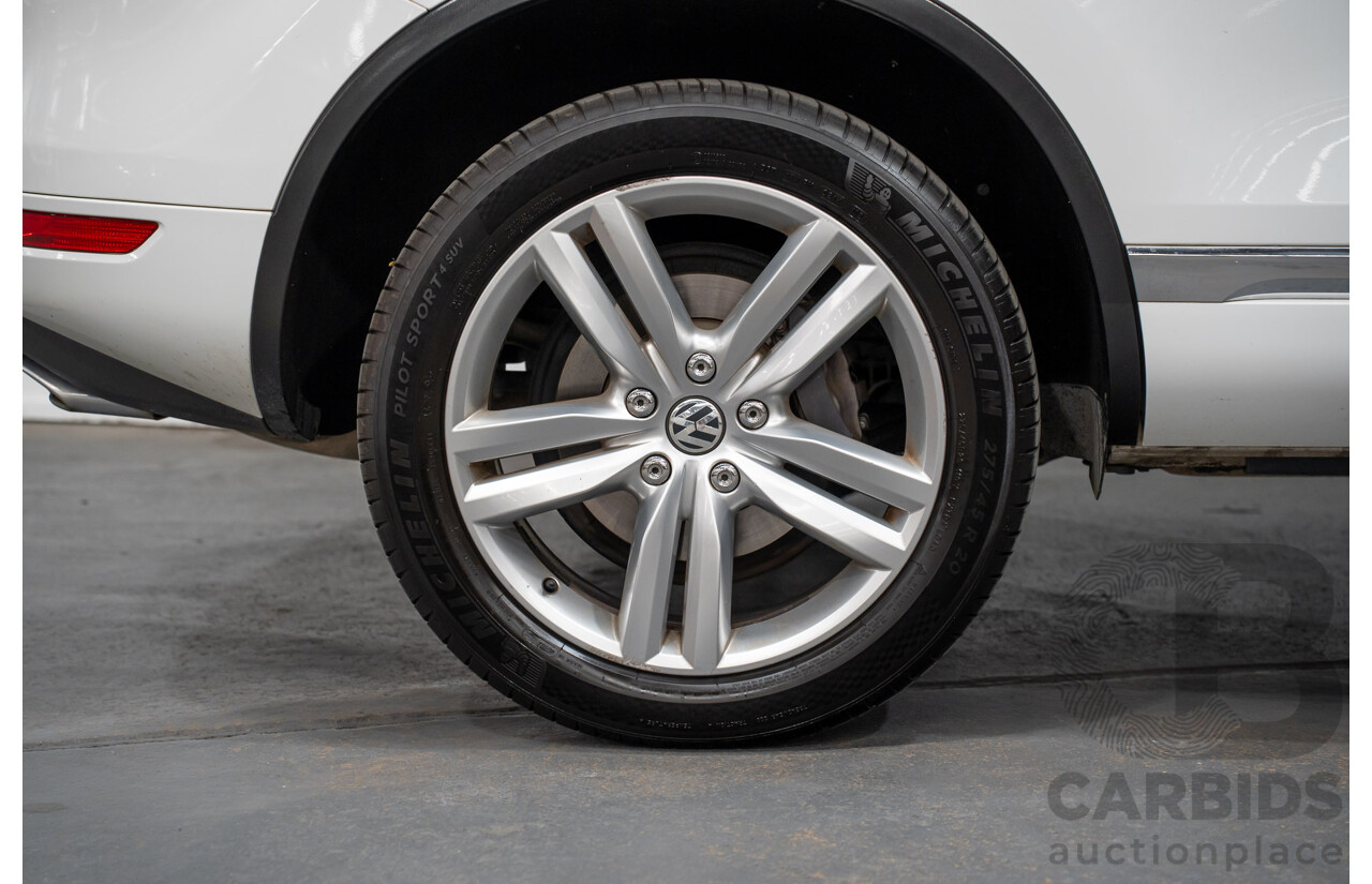 9/2014 Volkswagen Touareg V6 TDI (AWD) 7P MY14 4d Wagon White Turbo Diesel 3.0L