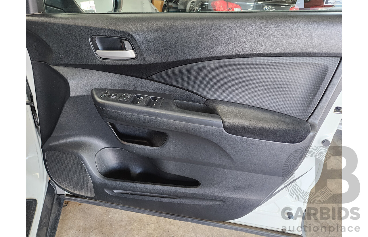 5/2013 Honda CRV VTi (4x2) 30 4d Wagon White 2.0L