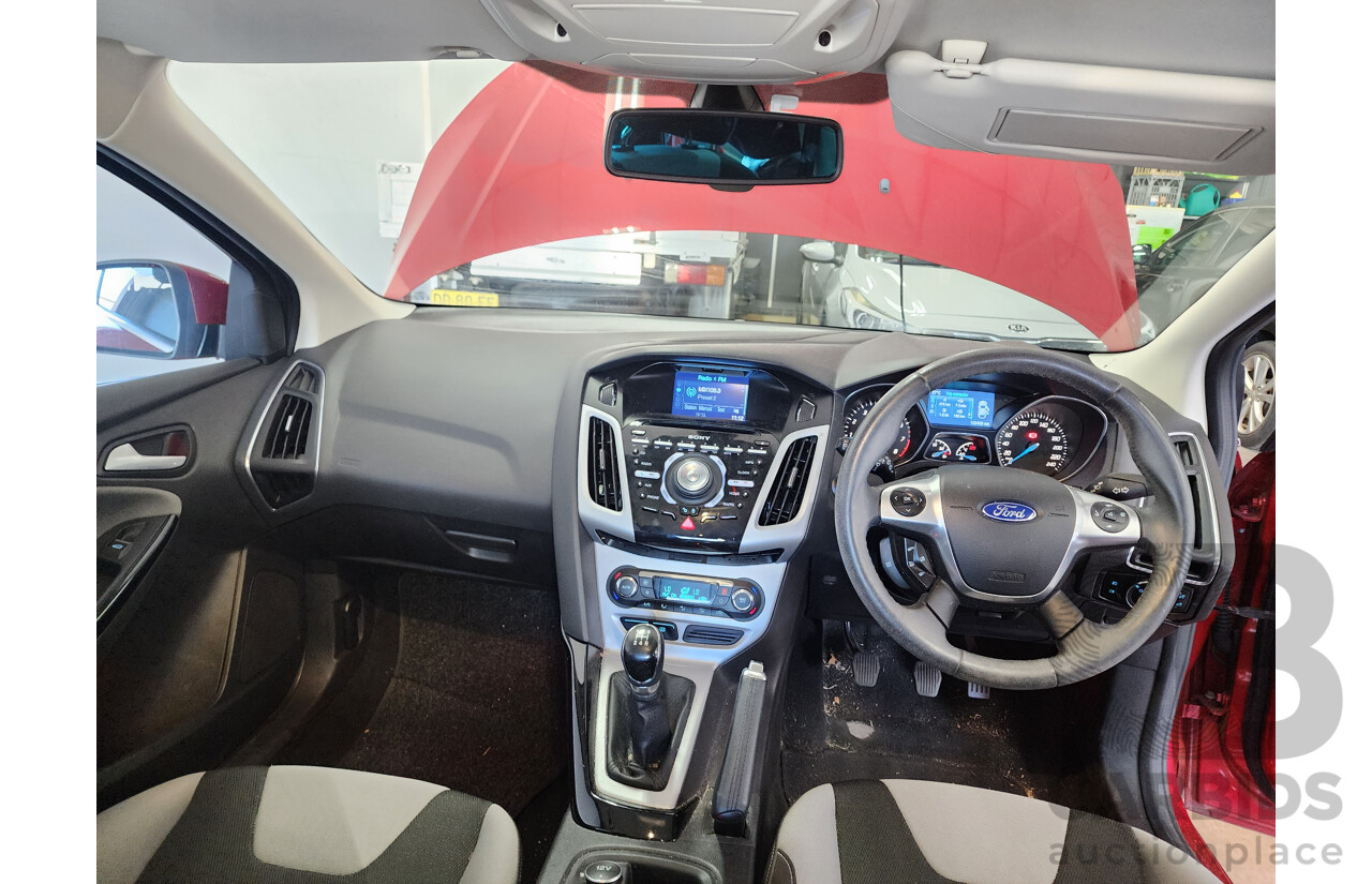 7/2014 Ford Focus Sport LW MK2 MY14 5d Hatchback Red 2.0L