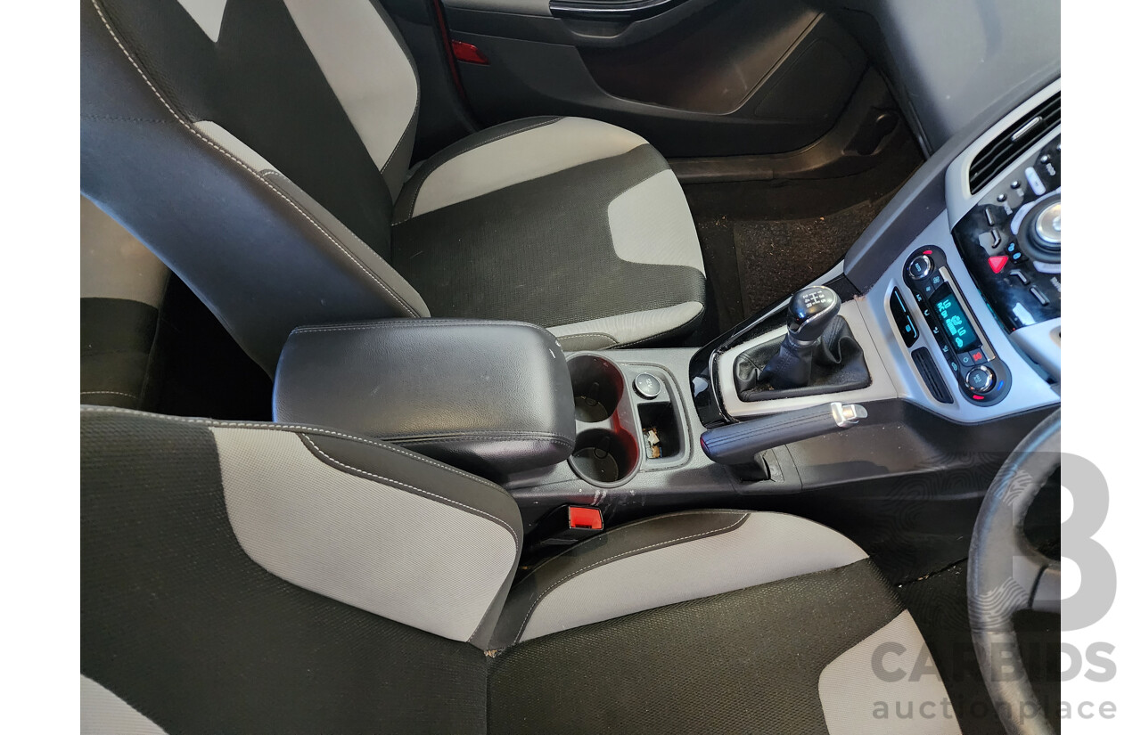 7/2014 Ford Focus Sport LW MK2 MY14 5d Hatchback Red 2.0L