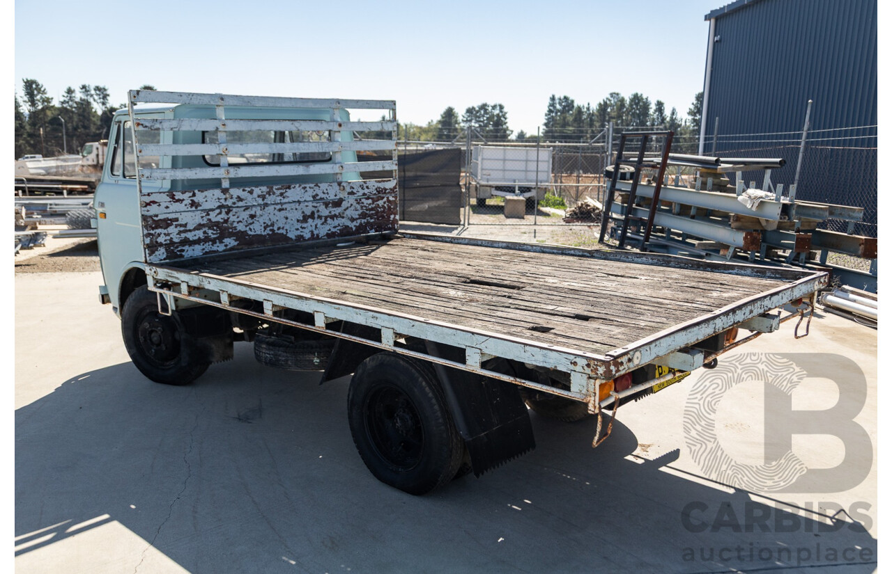 1/1971 Mazda E2000 2d Tray Back Blue 2.0L