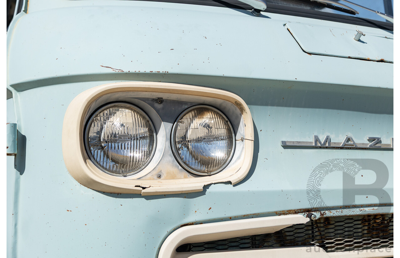 1/1971 Mazda E2000 2d Tray Back Blue 2.0L