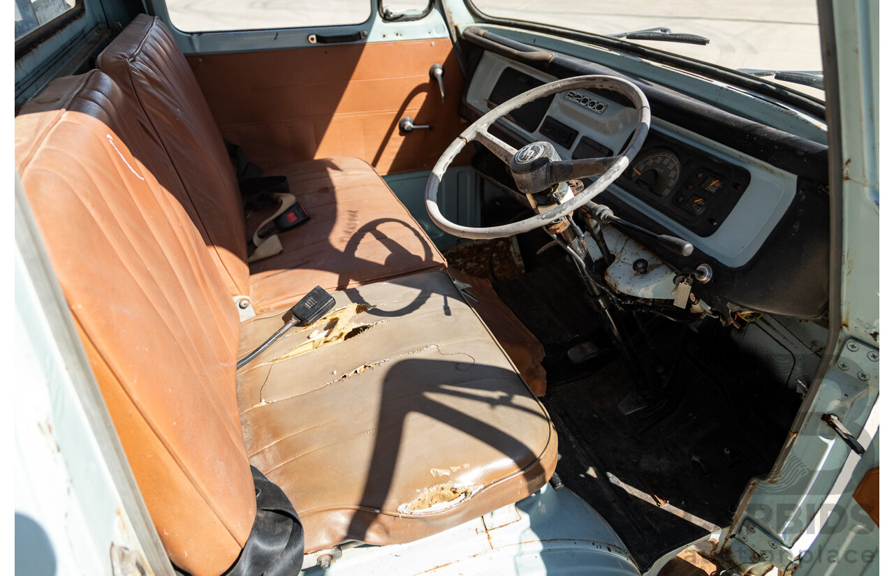 1/1971 Mazda E2000 2d Tray Back Blue 2.0L