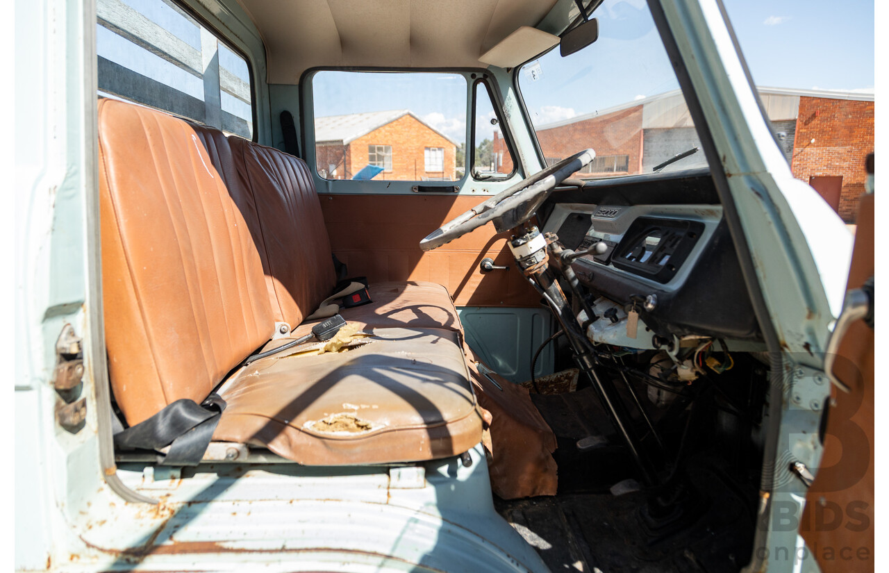 1/1971 Mazda E2000 2d Tray Back Blue 2.0L