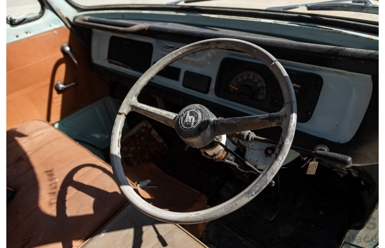 1/1971 Mazda E2000 2d Tray Back Blue 2.0L