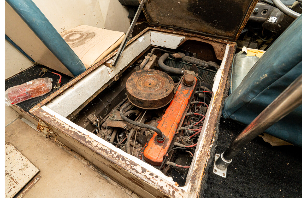 10/1980 Mazda Parkway 26 Diesel Light Bus TA3H4F 2d Bus White / Blue - Holden Red Motor Converted