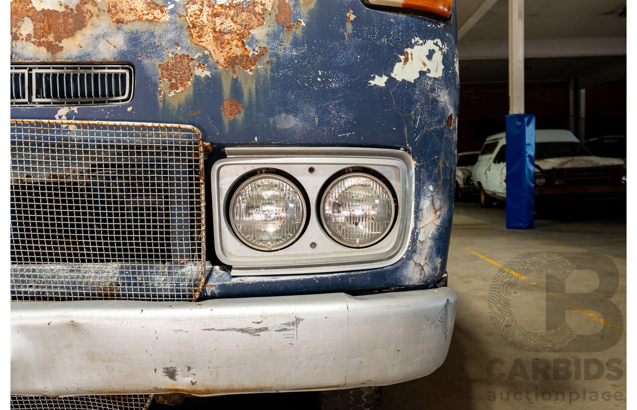 10/1980 Mazda Parkway 26 Diesel Light Bus TA3H4F 2d Bus White / Blue - Holden Red Motor Converted