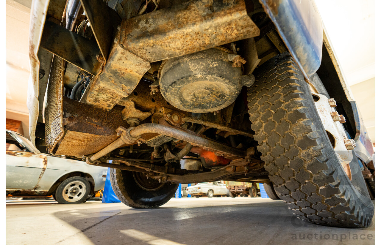 10/1980 Mazda Parkway 26 Diesel Light Bus TA3H4F 2d Bus White / Blue - Holden Red Motor Converted