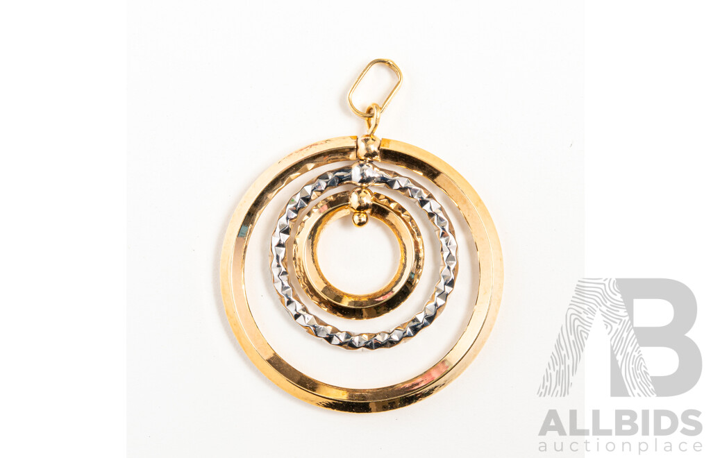 9ct Three Circle Pendant in Yellow & White Gold, 30mm, 1.71 Grams