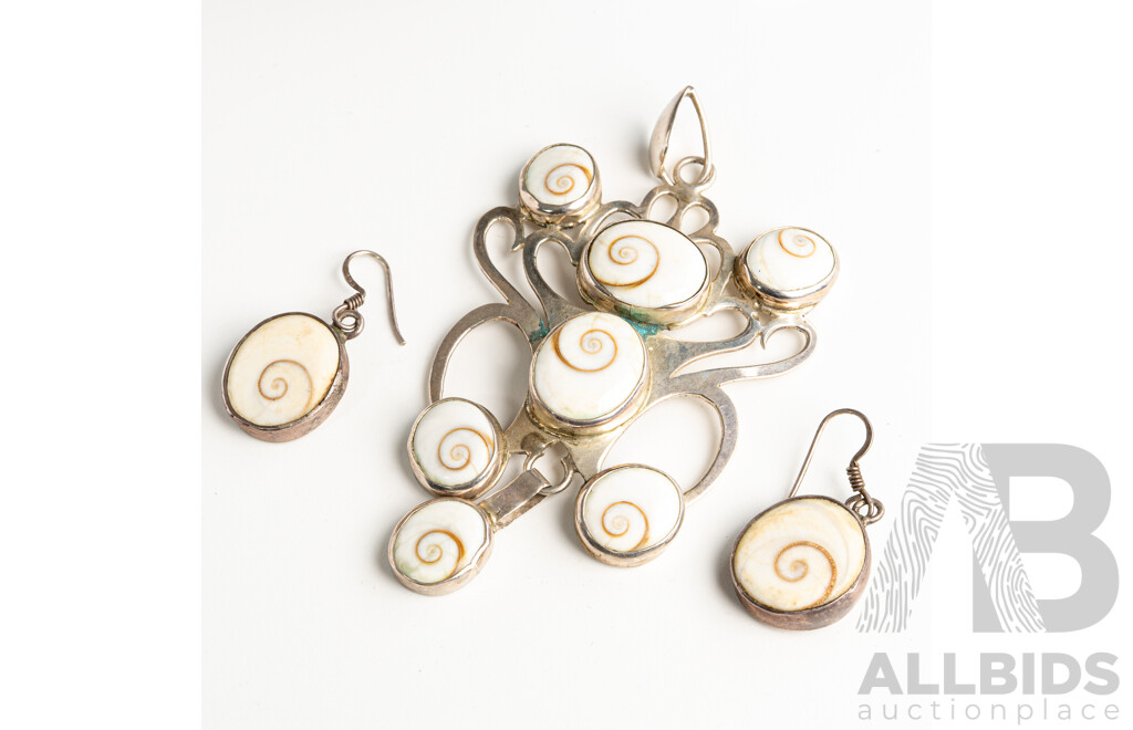 Sterling Silver Shiva Shell Pendant 90mm and Matching SS Shiva Shell Drop Earrings, 36.66 Grams