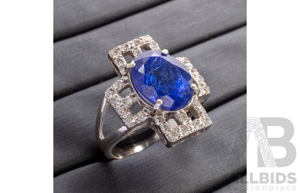 18ct White Gold Tanzanite and Diamond Ring - Size M