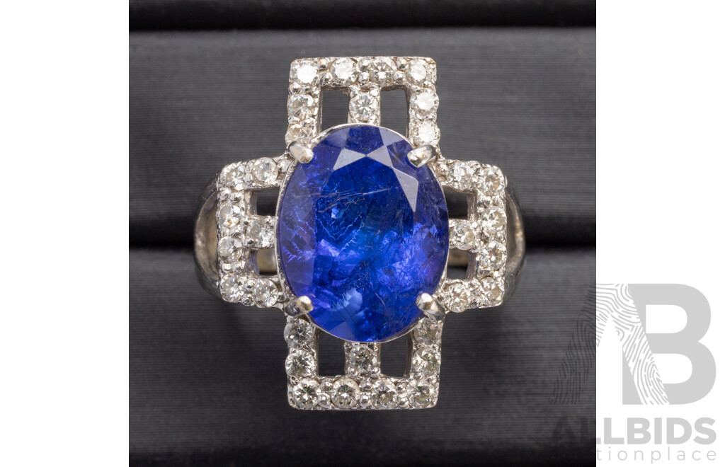 18ct White Gold Tanzanite and Diamond Ring - Size M