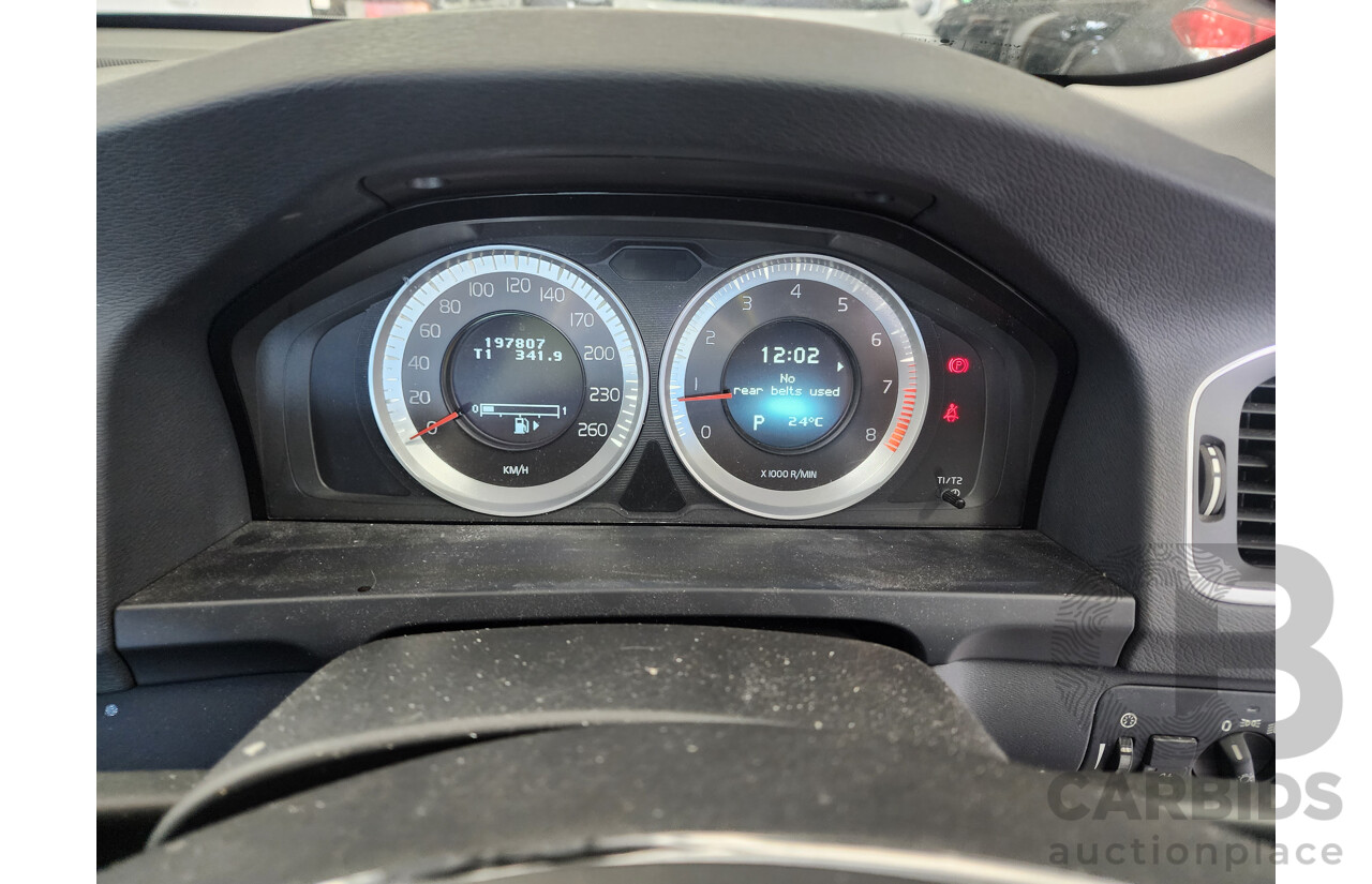 9/2013 Volvo V60 T4 Teknik F MY12 4d Wagon White 1.6L