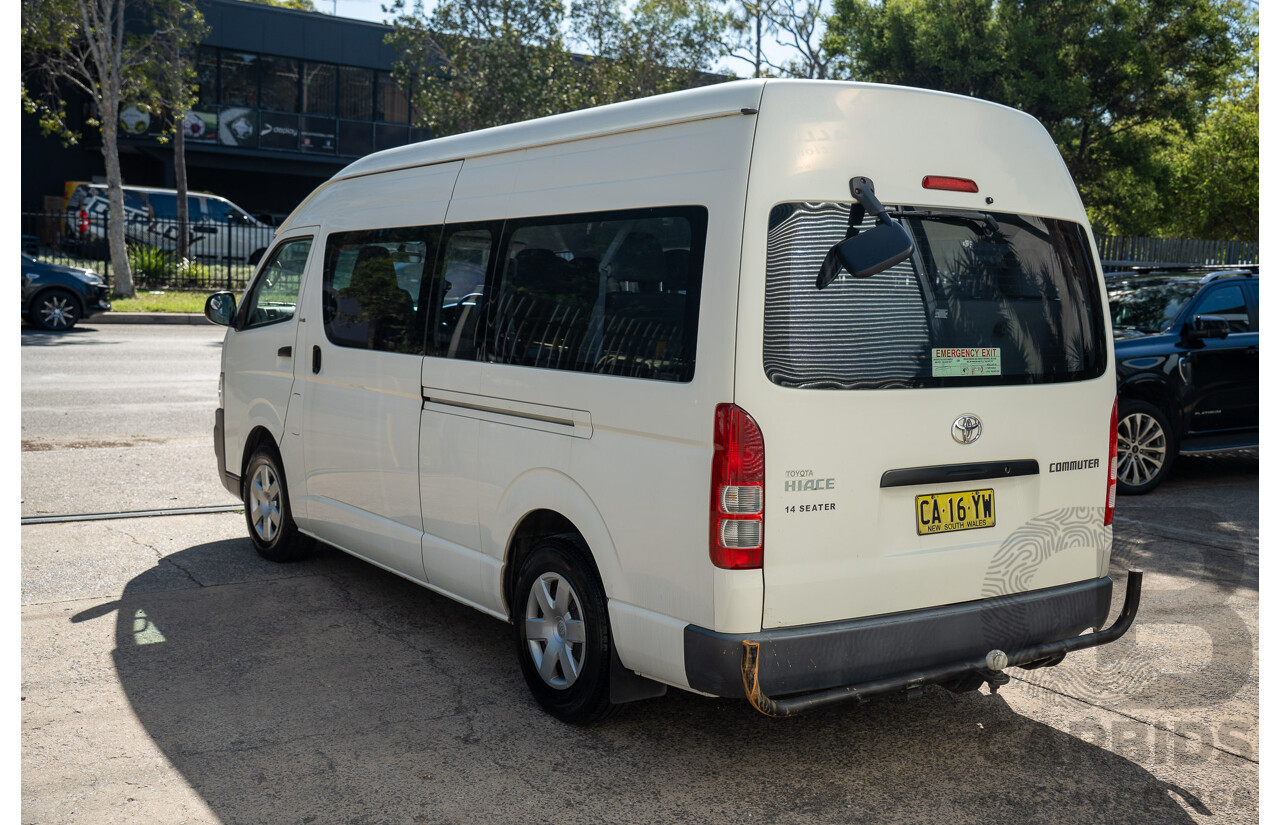 4/2005 Toyota Hiace Commuter KDH222R Bus White 2.5L