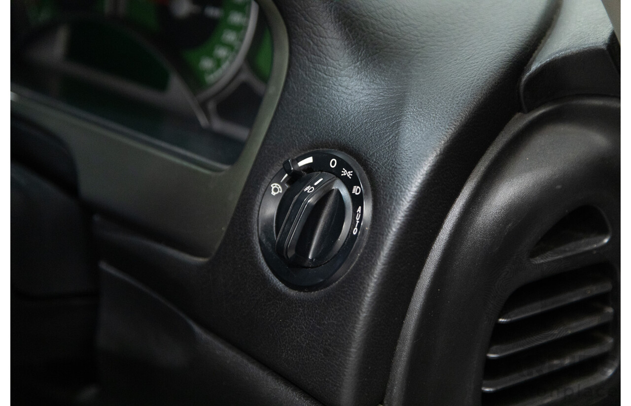 3/2003 Holden Commodore SS VY Utility Hot House Green 5.7L