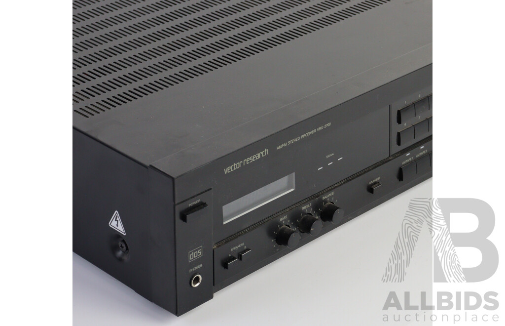 Vector Research AM FM Stereo Reciever, VRX 2700 with Instruction Booklet