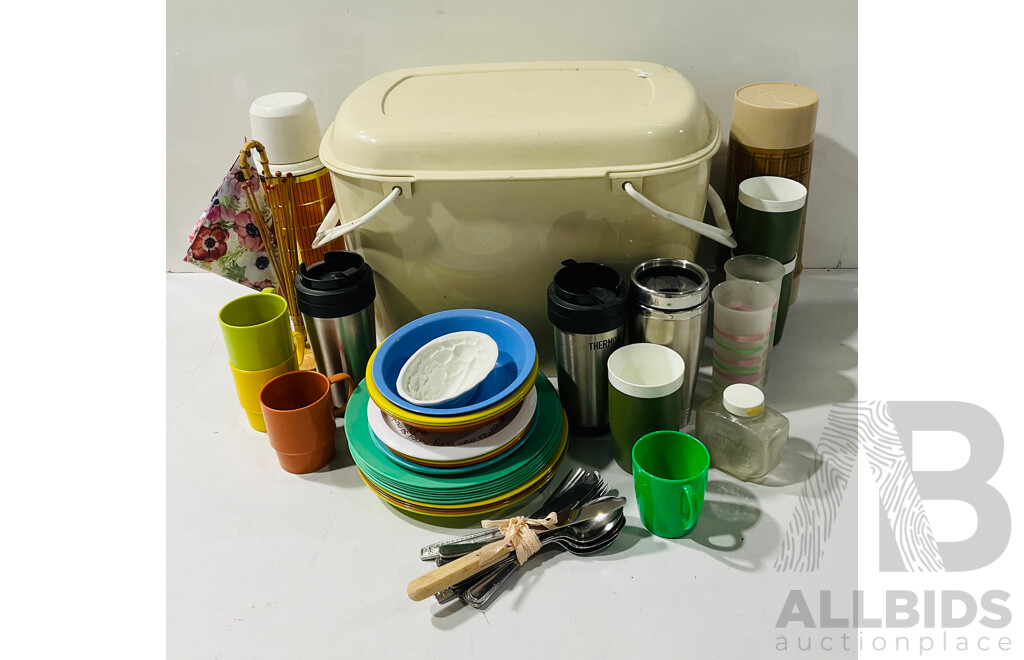 Plastic Picnic Basket with Collection of Picnic Plates, Bowls, Thermos and More