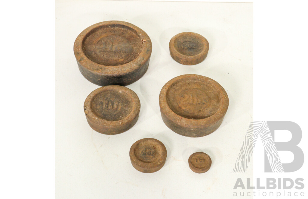 Vintage Cast Iron Scales with Weights, One Ounce to Four Pounds