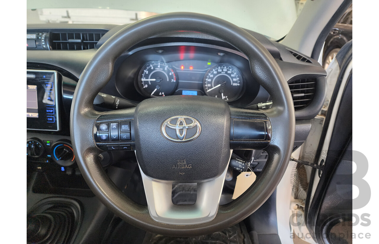 2/2016 Toyota Hilux Workmate TGN121R MY16 C/Chas with Alloy Tray White 2.7L