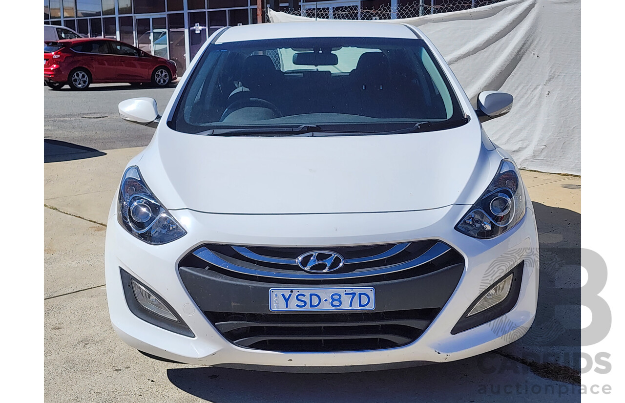 12/2012 Hyundai i30 Elite GD 5d Hatchback White 1.8L
