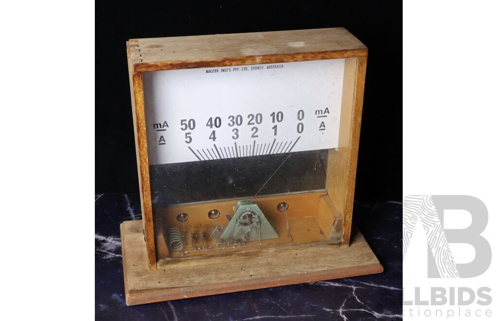 Vintage Timber Cased Ammeter by Masters Inst's Pty Ltd, Circa 1950