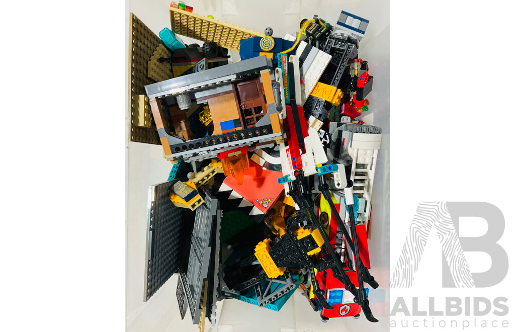 Approx 3KG of Assorted Lego