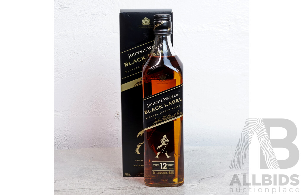 Boxed Johnnie Walker Black Label Blended Scotch Whiskey