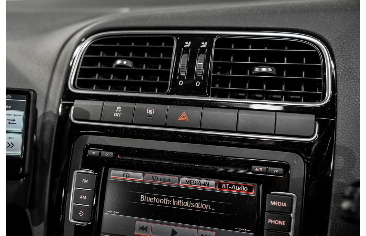 1/2013 Volkswagen Polo GTi 6R MY13 5d Hatchback Candy White Twincharged 1.4L