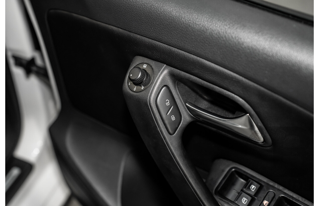 1/2013 Volkswagen Polo GTi 6R MY13 5d Hatchback Candy White Twincharged 1.4L