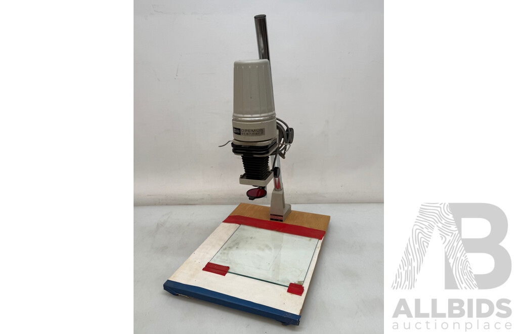 Meopta Opemus Image Projector