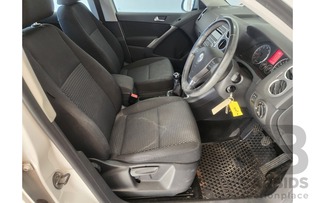 7/2009 Volkswagen Tiguan 125 TSI 5NC MY09 4d Wagon White 2.0L