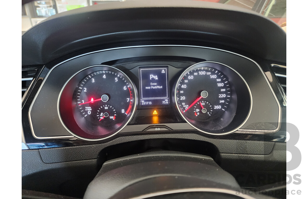 10/2015 Volkswagen Passat 132 TSI Comfortline 3C MY16 4d Wagon White 1.8L