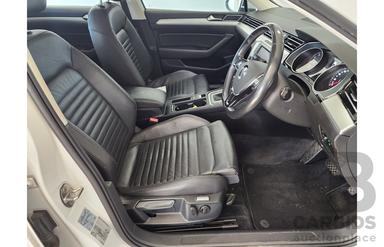 10/2015 Volkswagen Passat 132 TSI Comfortline 3C MY16 4d Wagon White 1.8L