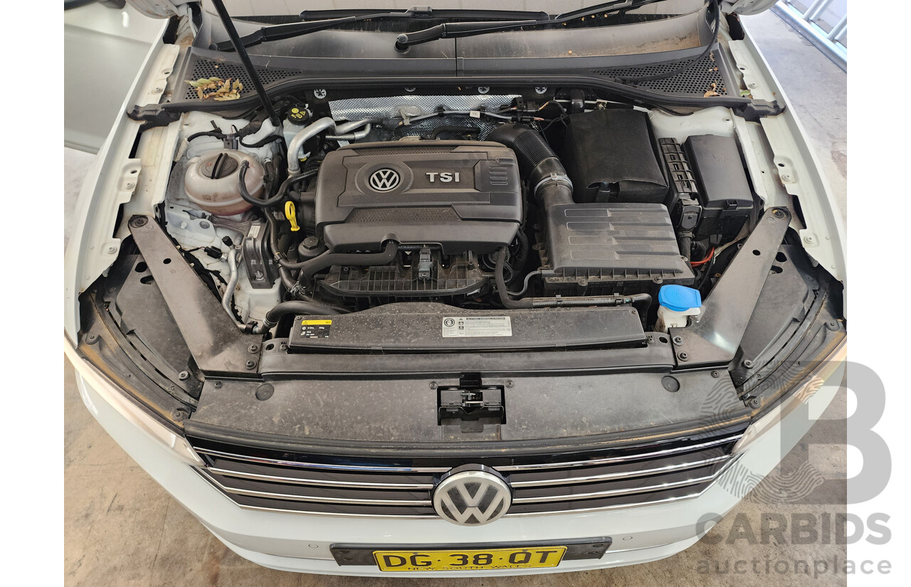 10/2015 Volkswagen Passat 132 TSI Comfortline 3C MY16 4d Wagon White 1.8L