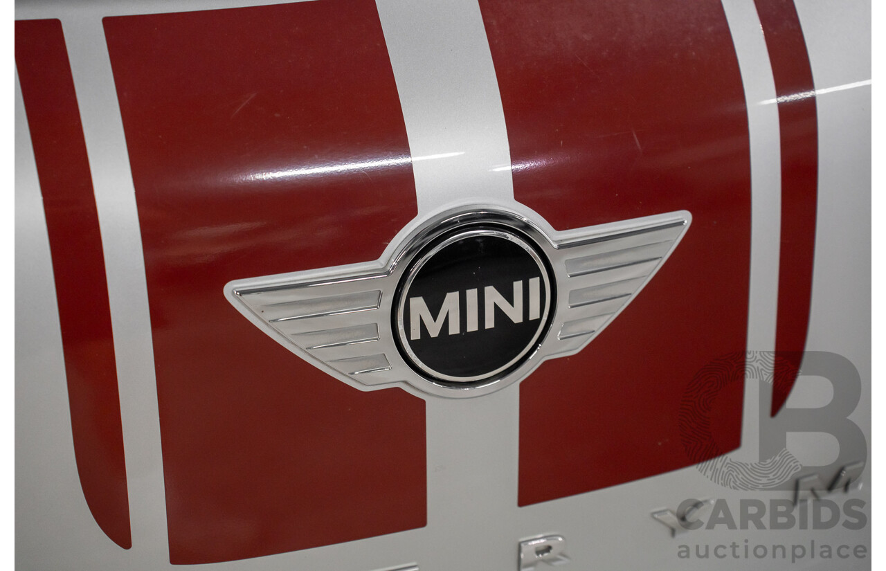 08/2016 Mini Cooper D Countryman (FWD) R60 MY15 4d Wagon Crystal Silver Metallic Turbo Diesel 2.0L